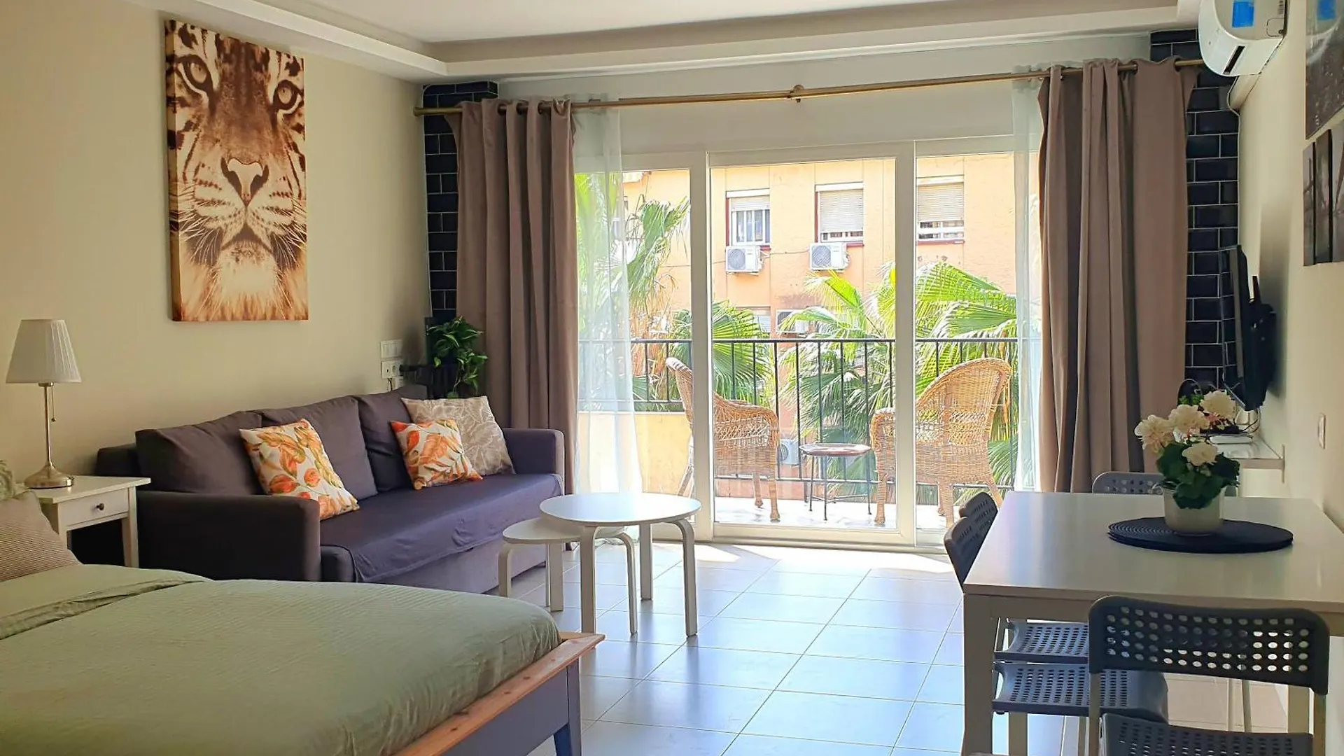 Apartment Studio In City Fuengirola