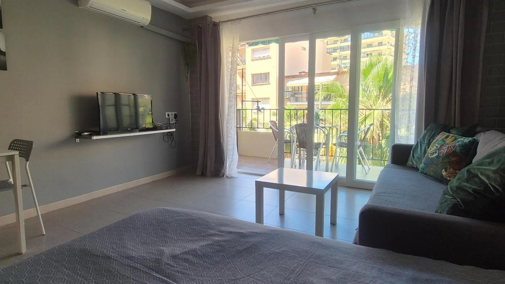 Studio In City location